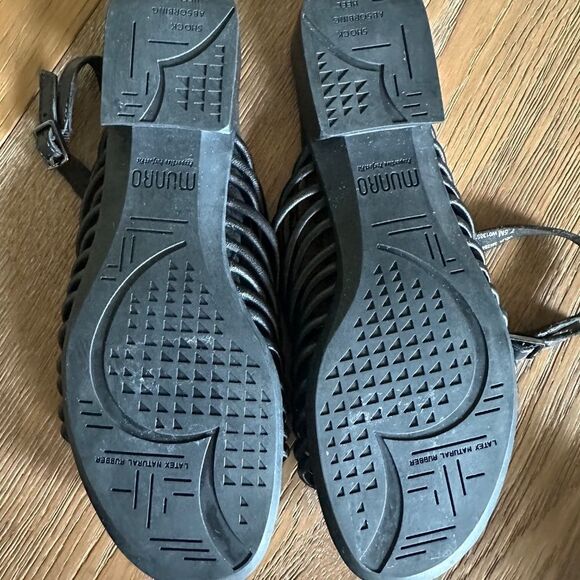 MUNRO Celia Slingback Sandal In Black - Picture 11 of 12